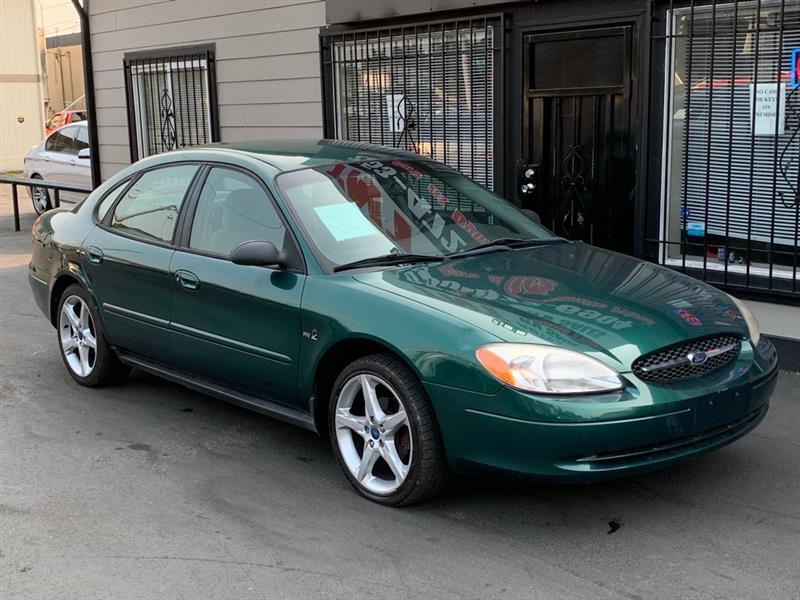 Ford Taurus LX 2000