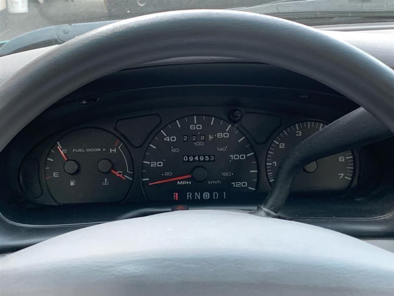 Ford Taurus LX 2000