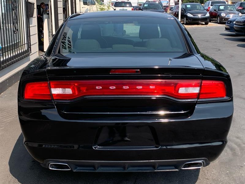 Dodge Charger SE 2014