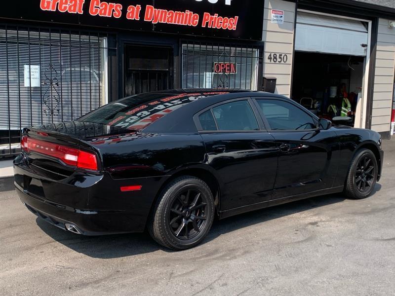 Dodge Charger SE 2014