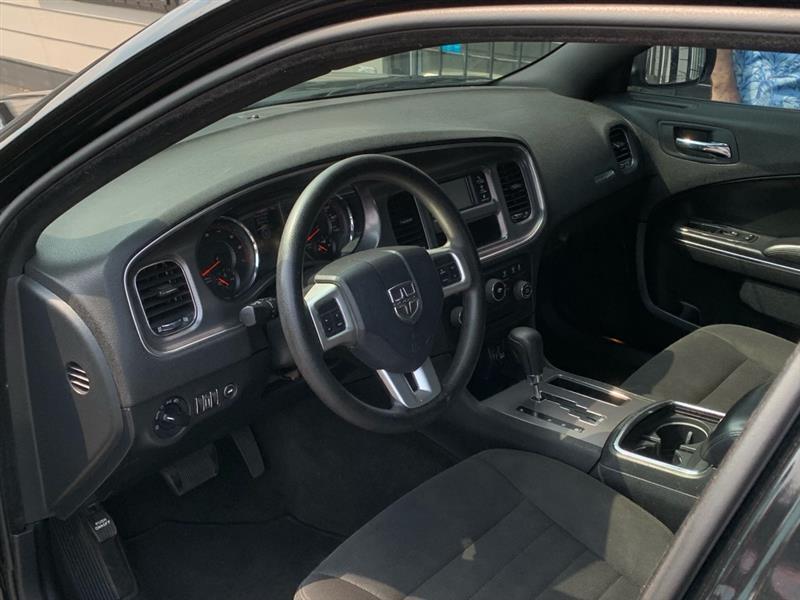 Dodge Charger SE 2014