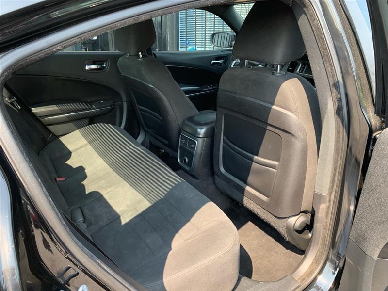 Dodge Charger SE 2014