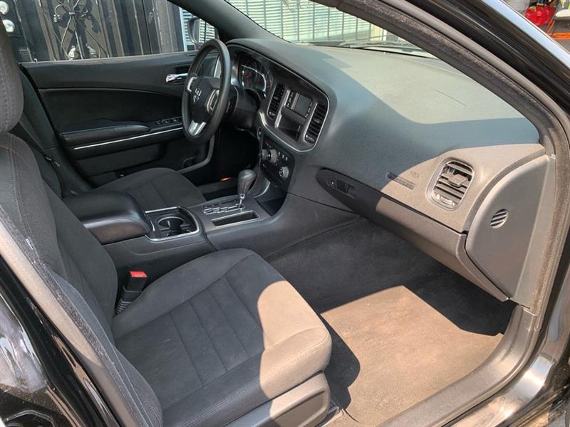 Dodge Charger SE 2014