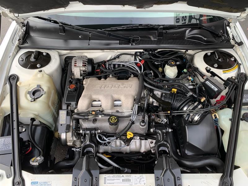Chevrolet Lumina Base 2000