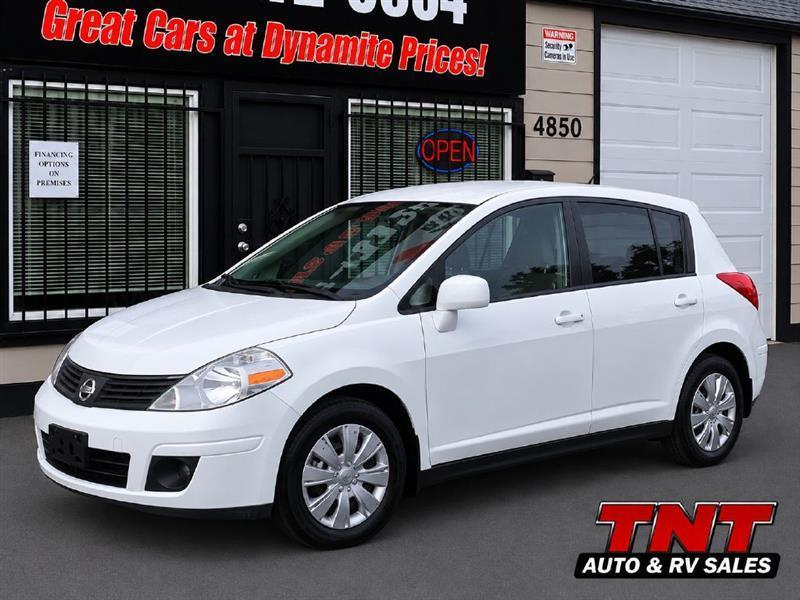 2009 Nissan Versa 1.8 S Hatchback