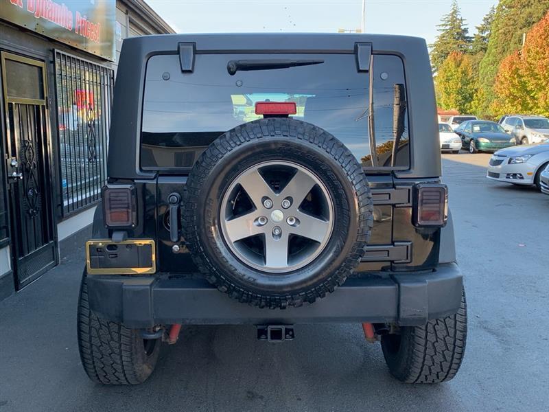 Jeep Wrangler Unlimited Rubicon 4WD 2011