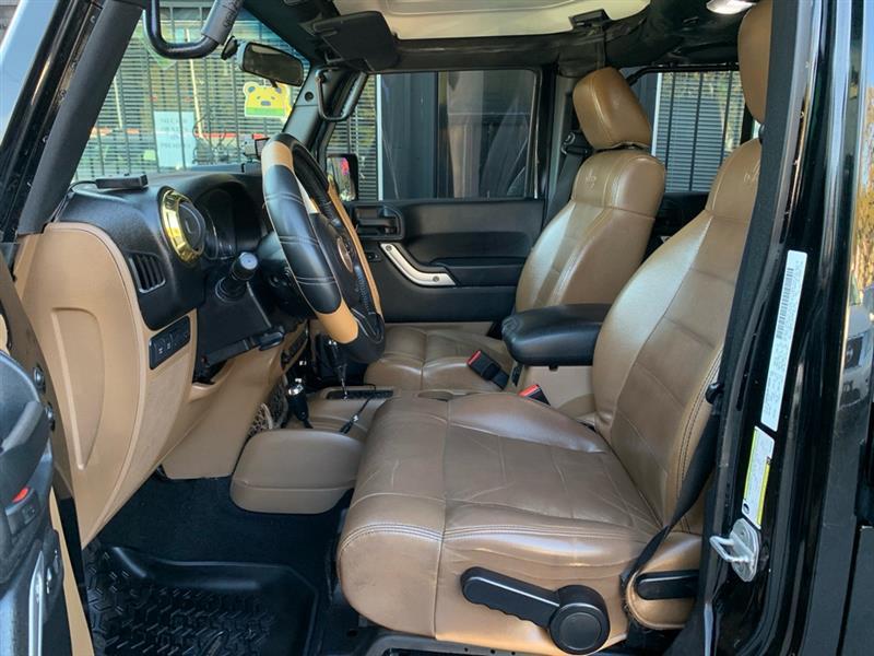 Jeep Wrangler Unlimited Rubicon 4WD 2011