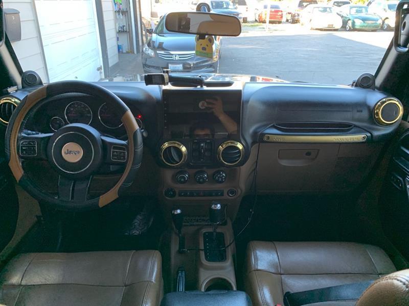 Jeep Wrangler Unlimited Rubicon 4WD 2011