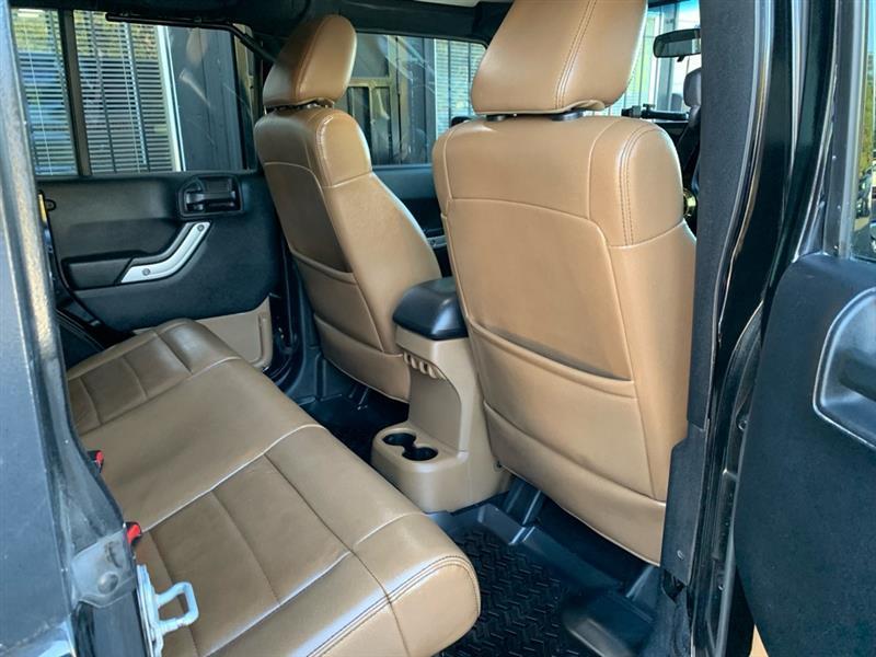 Jeep Wrangler Unlimited Rubicon 4WD 2011