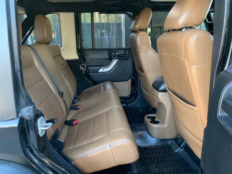 Jeep Wrangler Unlimited Rubicon 4WD 2011