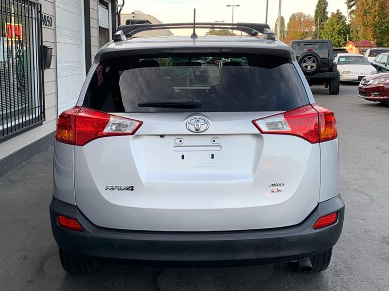 Toyota RAV4 LE AWD 2013