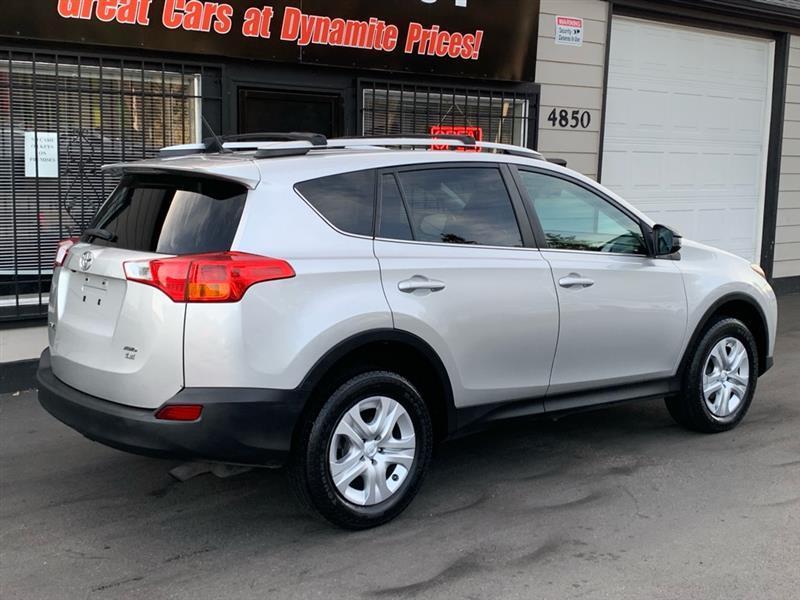 Toyota RAV4 LE AWD 2013
