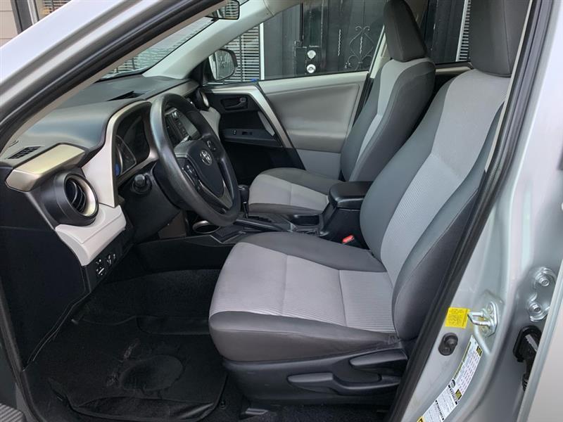 Toyota RAV4 LE AWD 2013