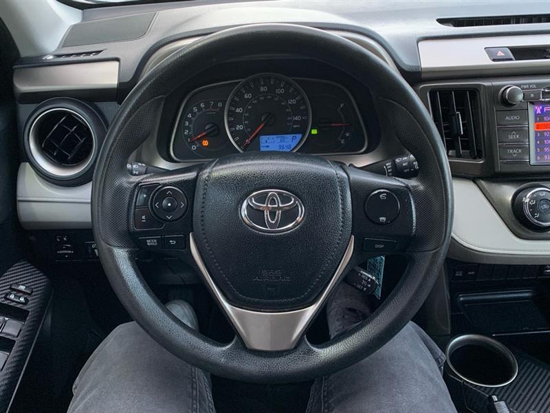 Toyota RAV4 LE AWD 2013