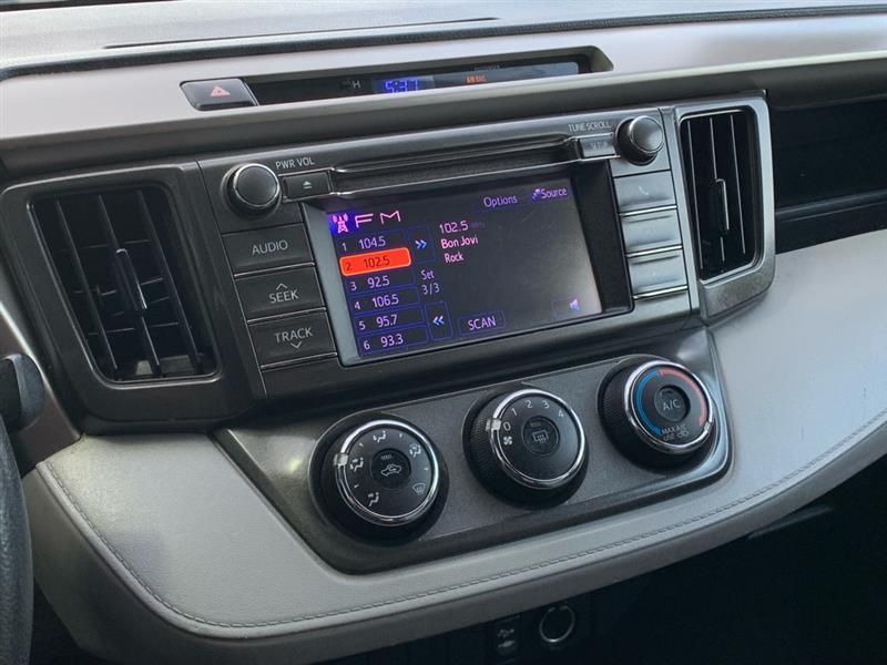 Toyota RAV4 LE AWD 2013