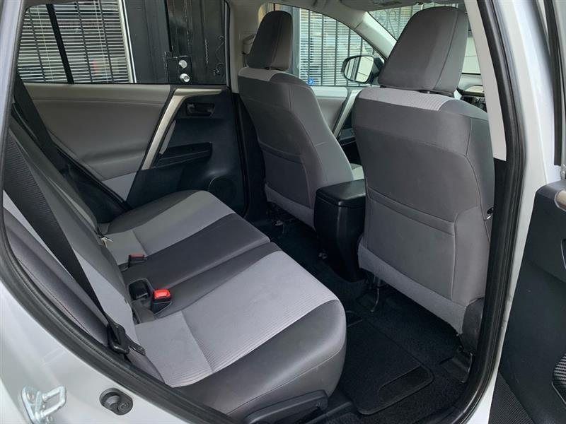 Toyota RAV4 LE AWD 2013