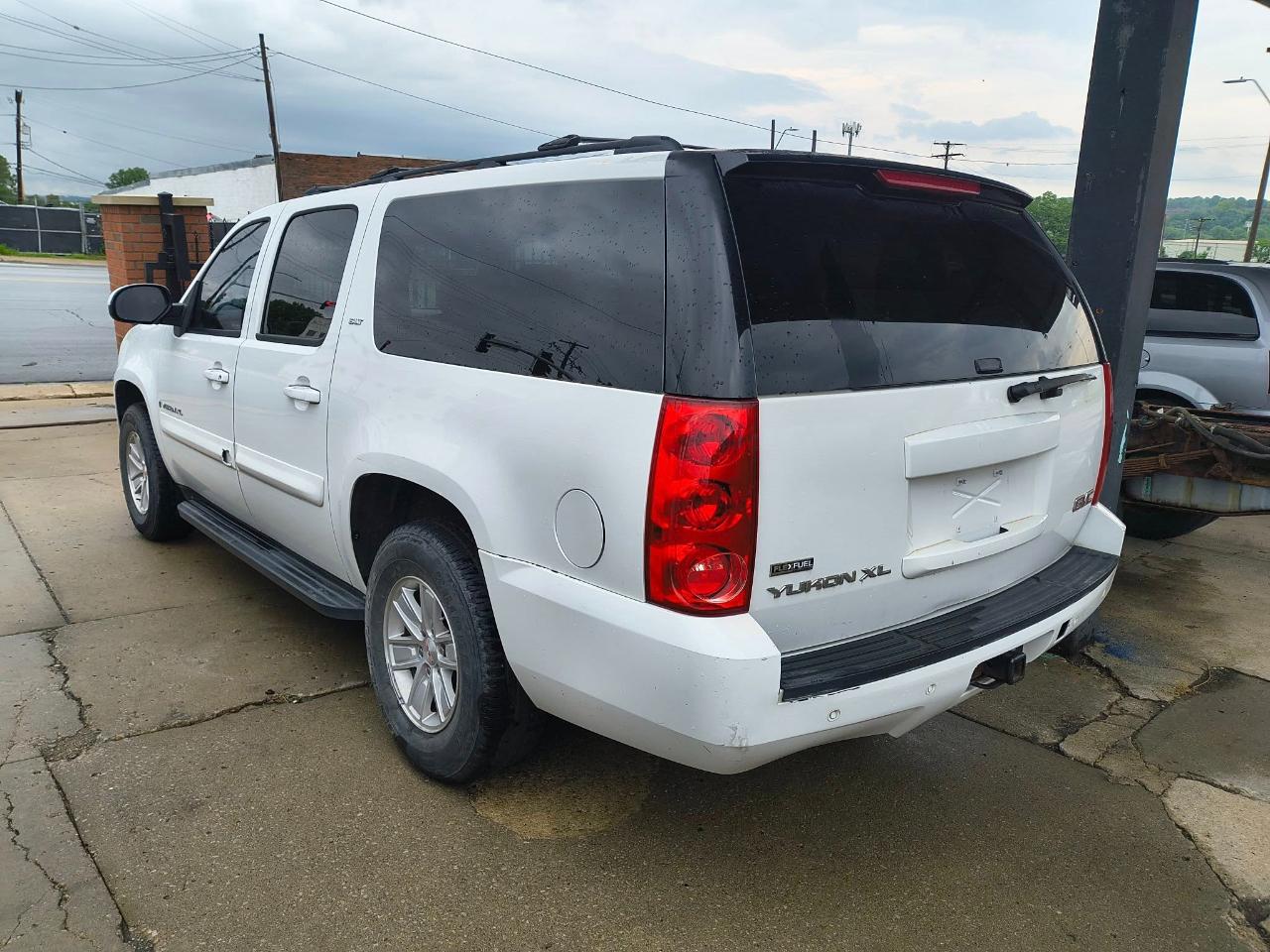 GMC Yukon XL 1500 2008