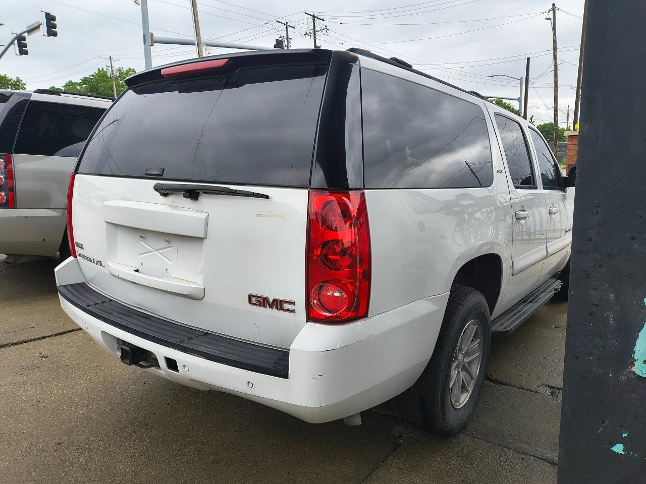 GMC Yukon XL 1500 2008
