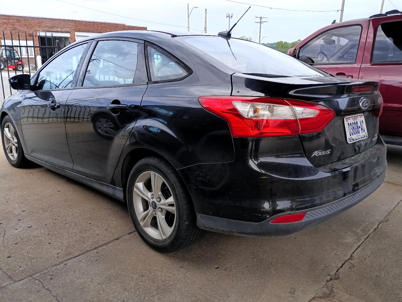 Ford Focus SE Sedan 2014 Ford Focus SE Sedan 2014