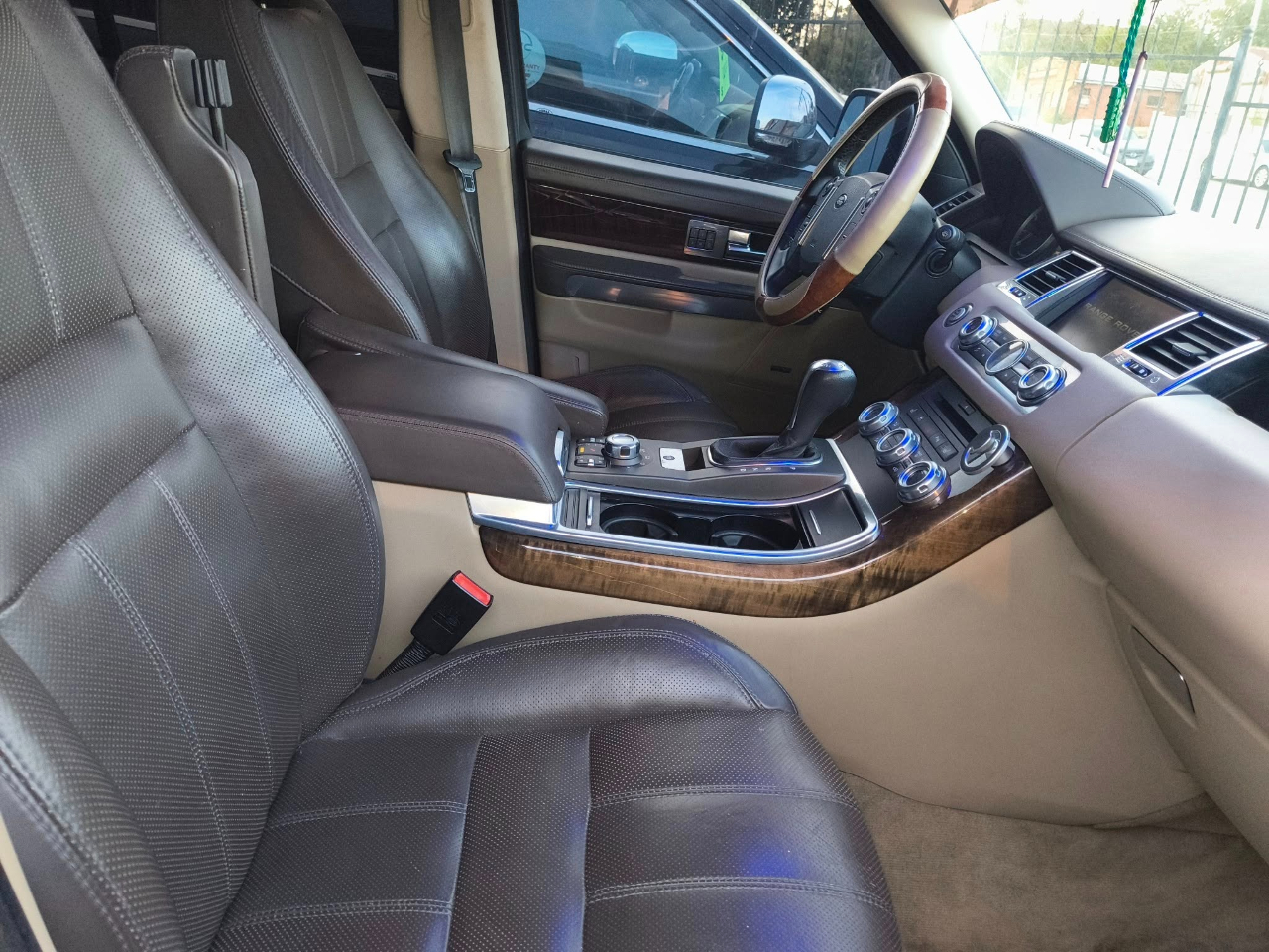 Land Rover Range Rover Sport HSE 2010 Land Rover Range Rover Sport HSE 2010