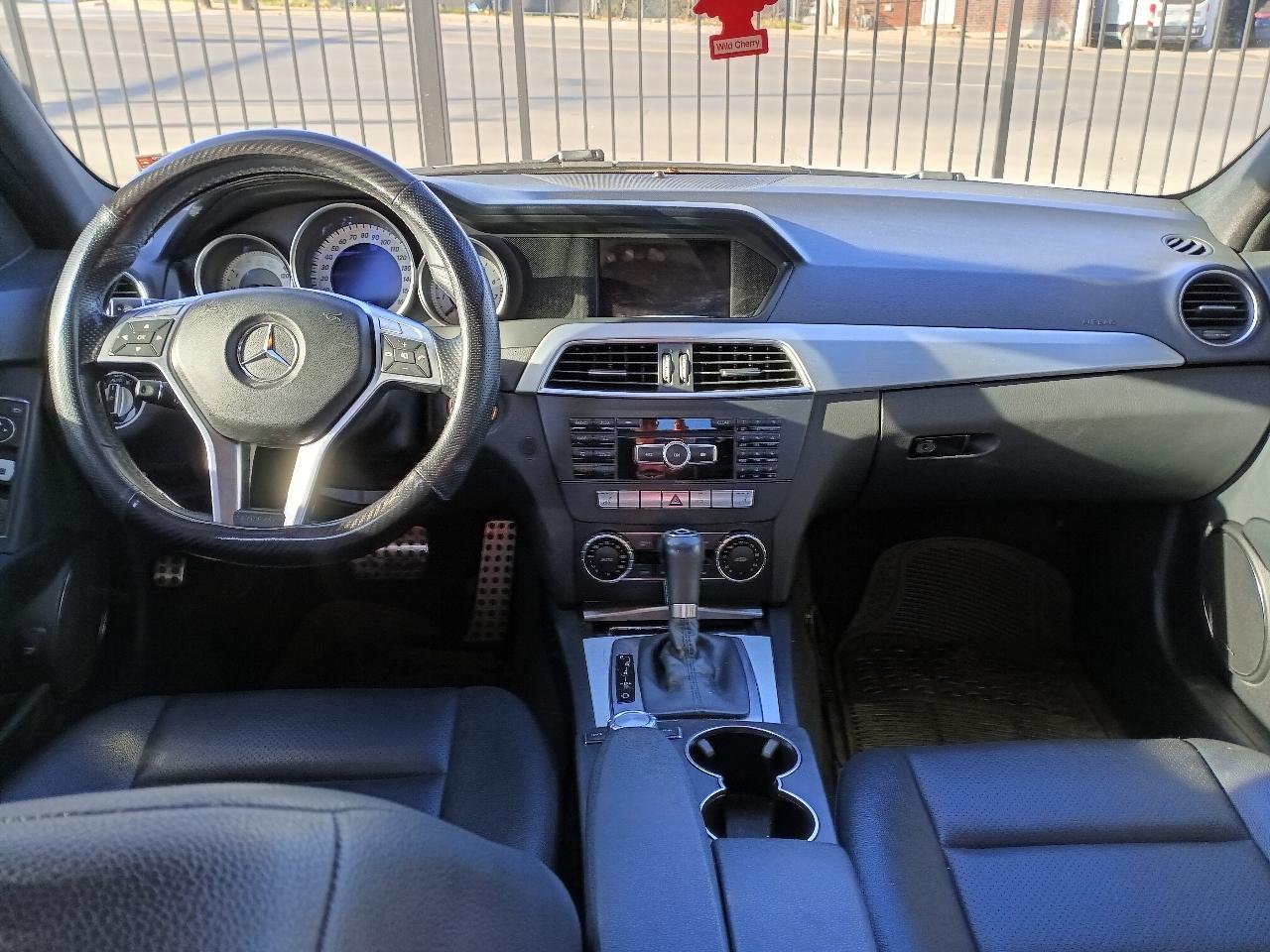 Mercedes-Benz C-Class C300 4MATIC Sport Sedan 2013