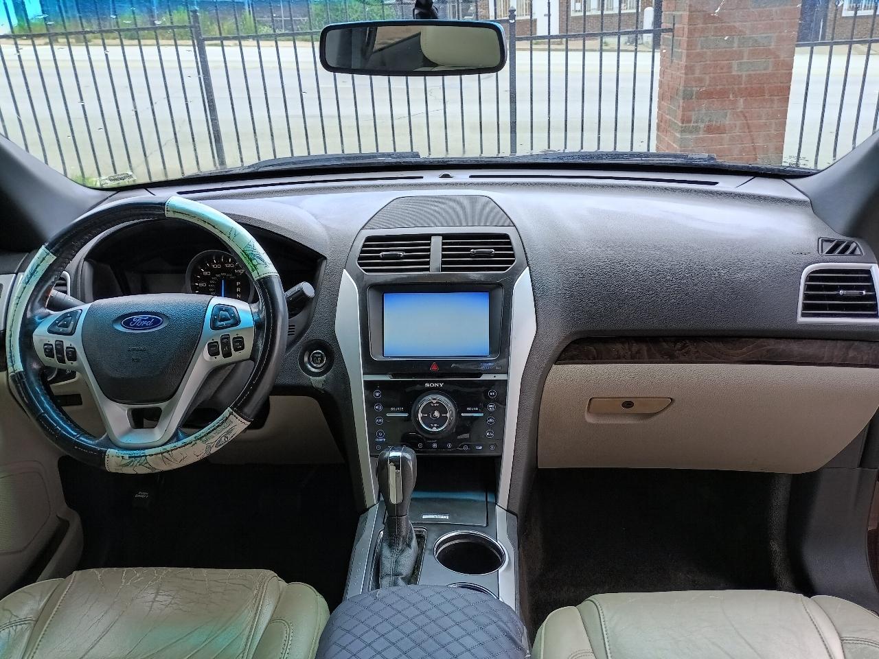 Ford Explorer Limited 2011