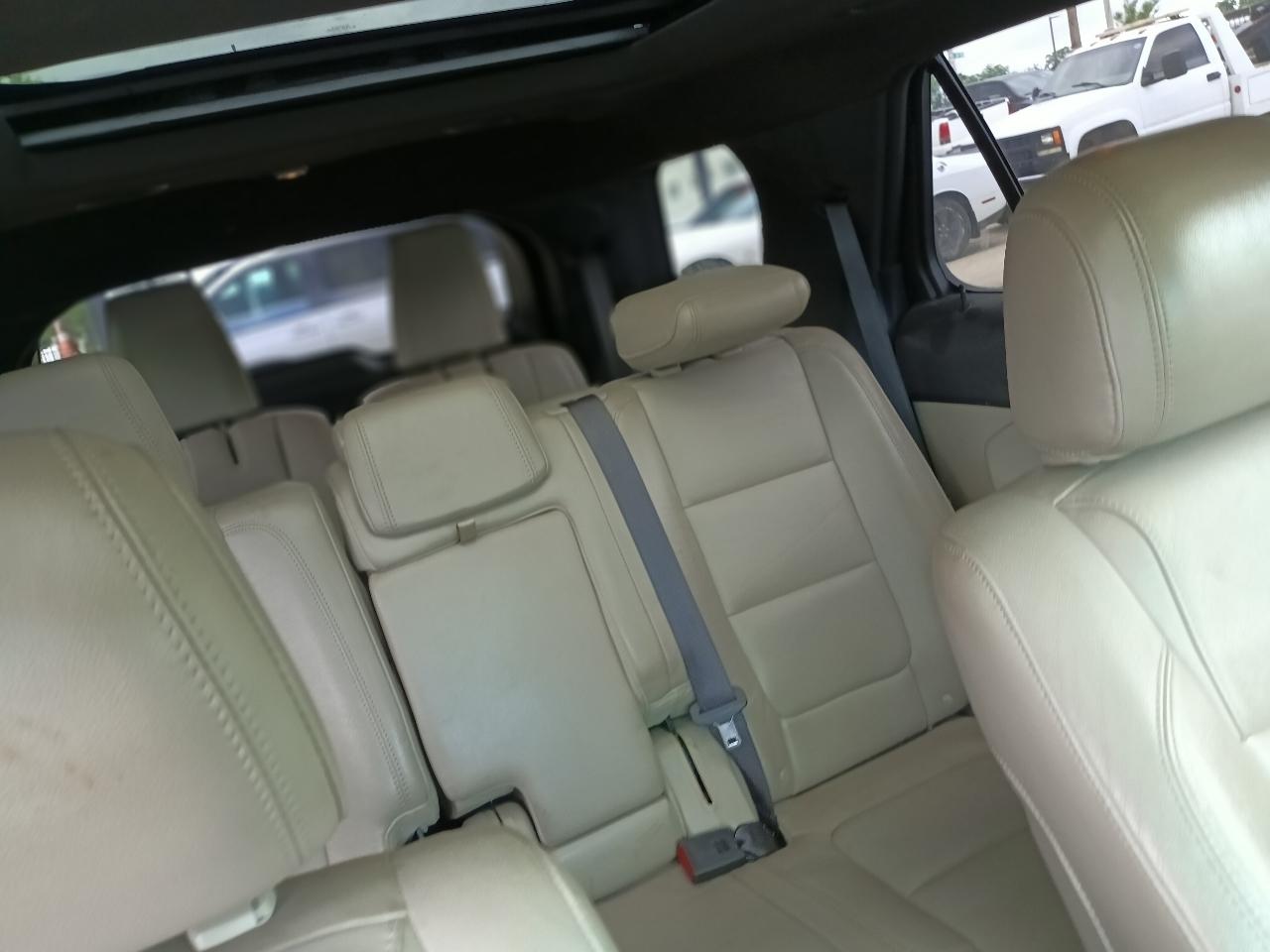 Ford Explorer Limited 2011