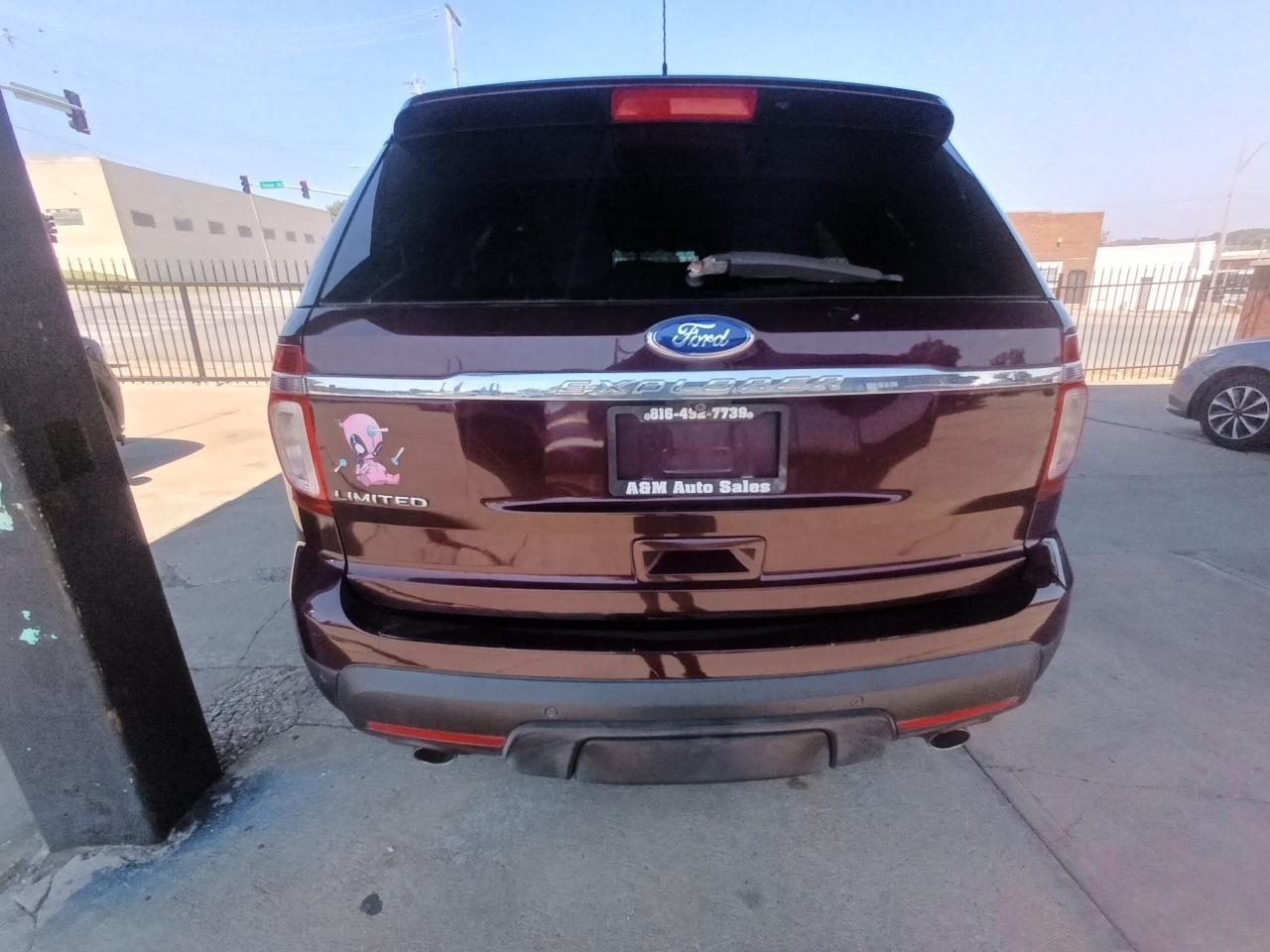 2011 Ford Explorer Limited - Photo 6