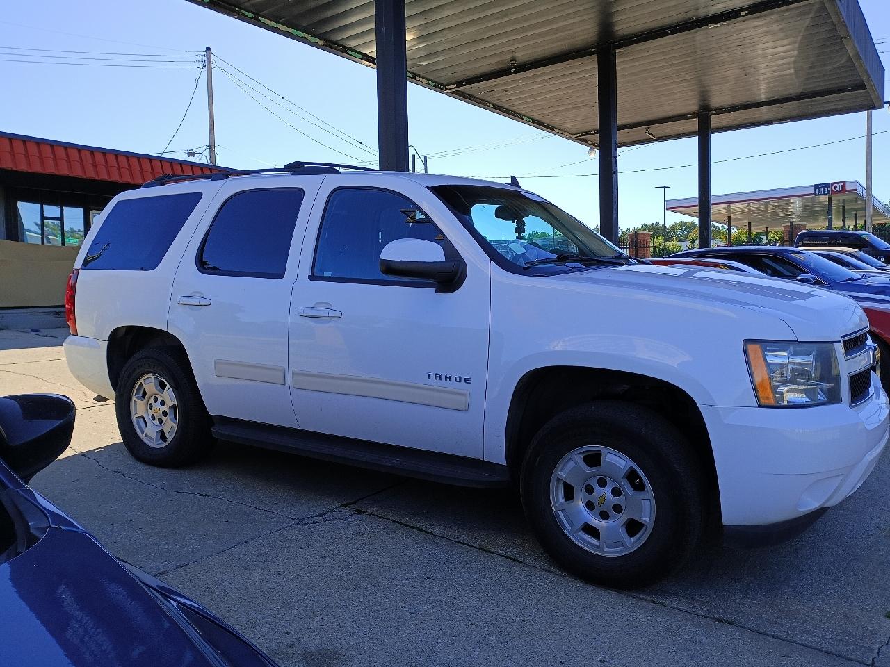 Chevrolet Tahoe LS 2WD 2012