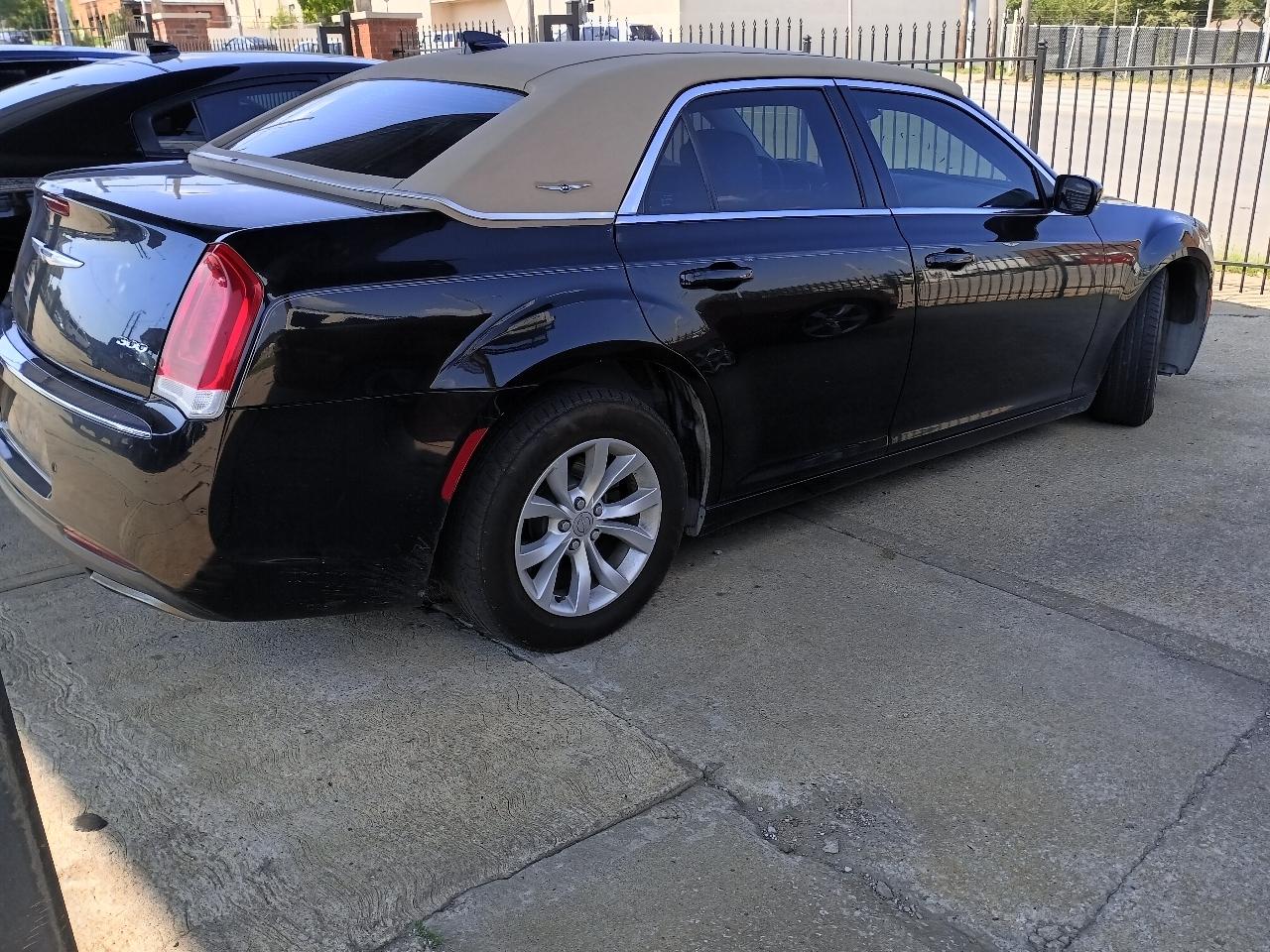 Chrysler 300 Limited RWD 2015