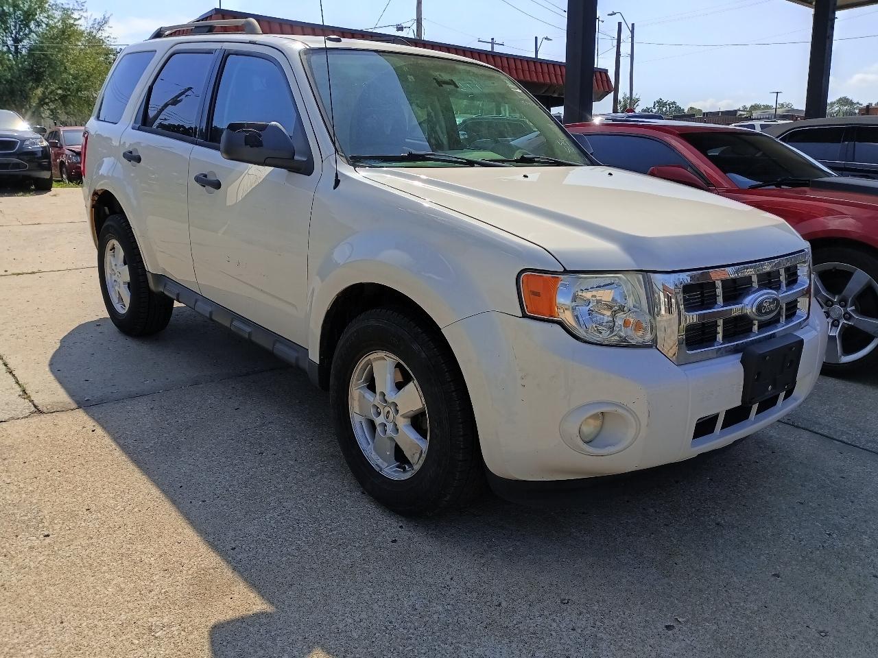 Ford Escape XLT 4WD 2012