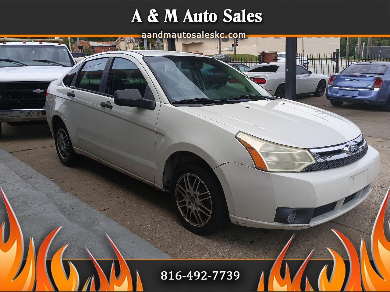 Ford Focus SE Sedan 2011