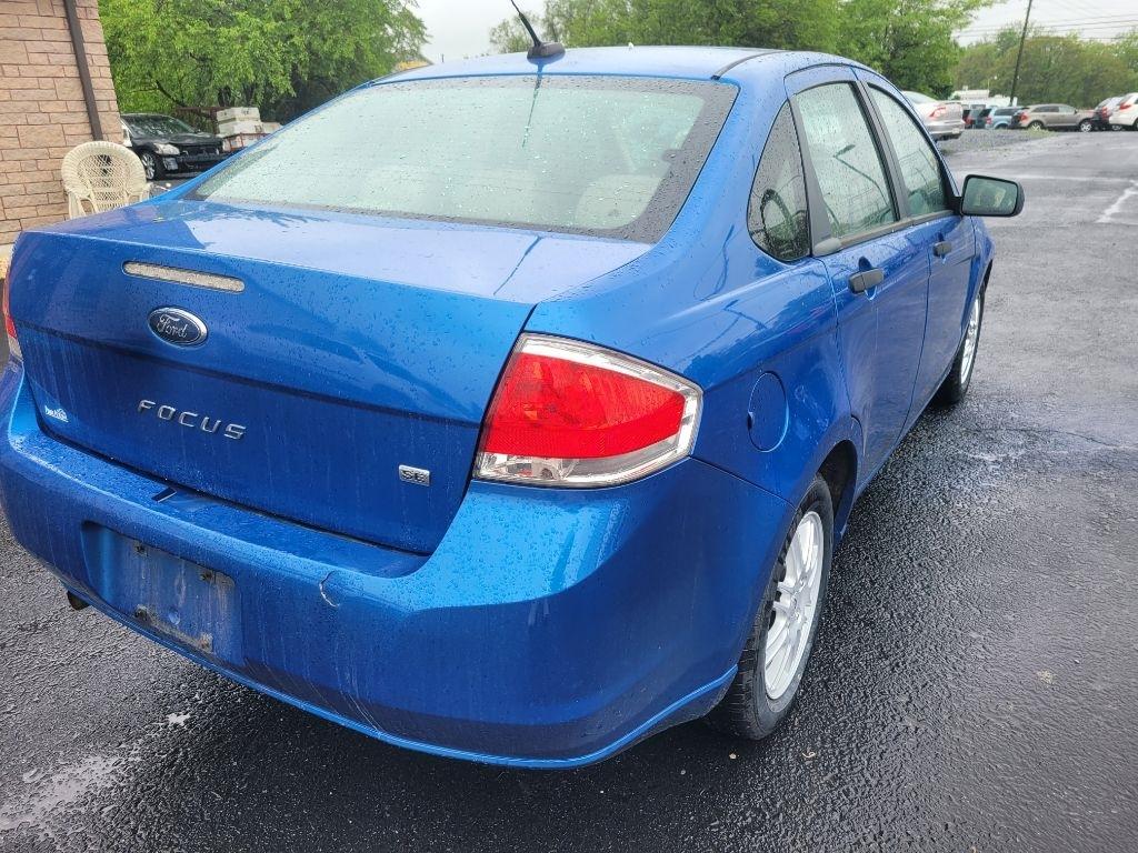 Ford Focus SE Sedan 2010