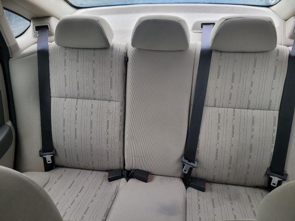 Ford Focus SE Sedan 2010