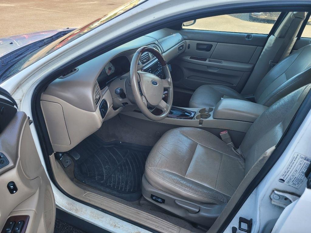 Ford Taurus SEL 2005