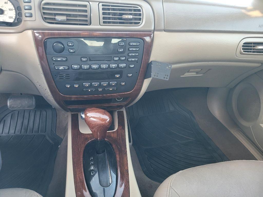 Ford Taurus SEL 2005