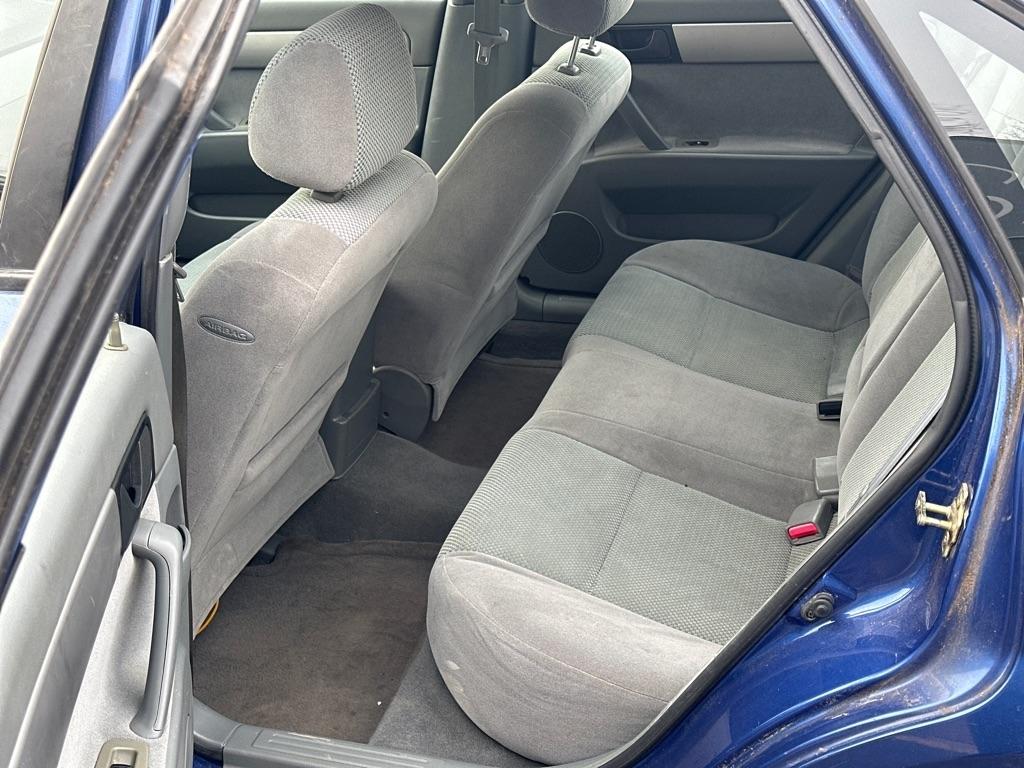 Suzuki Forenza Base 2006