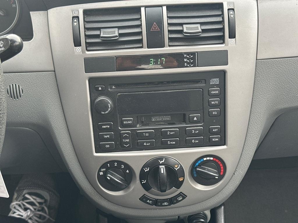 Suzuki Forenza Base 2006