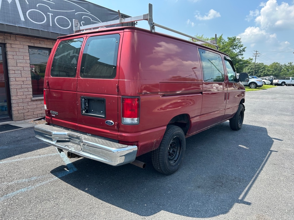 Ford Econoline E250 2000