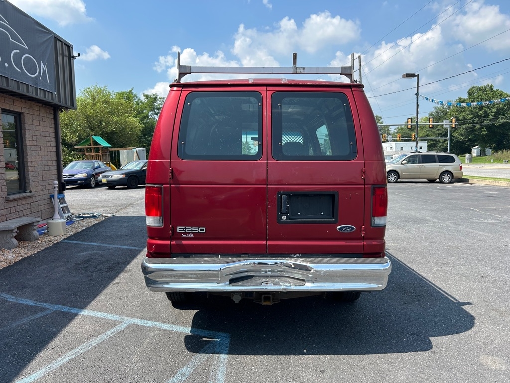 Ford Econoline E250 2000