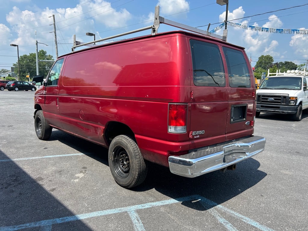 Ford Econoline E250 2000