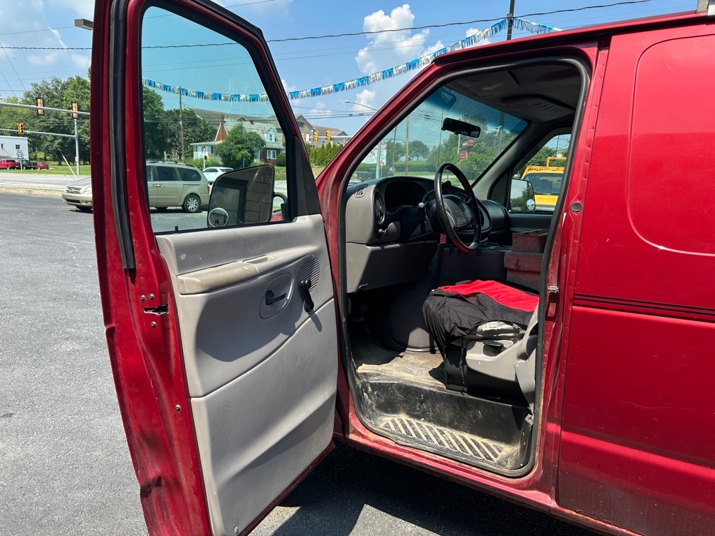 Ford Econoline E250 2000