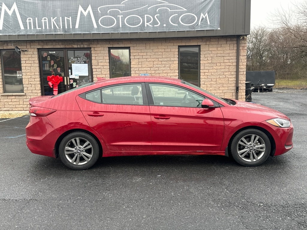 Hyundai Elantra Value Edition 6A 2017