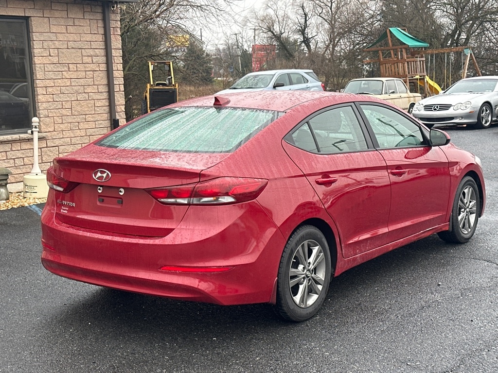 Hyundai Elantra Value Edition 6A 2017