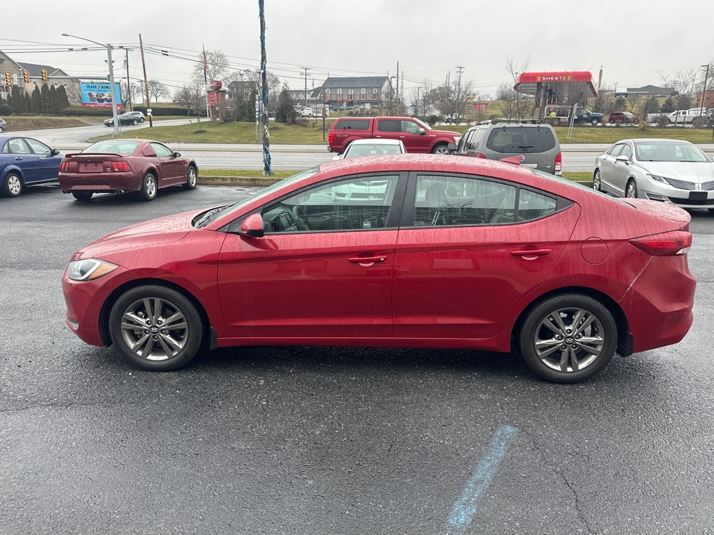 Hyundai Elantra Value Edition 6A 2017