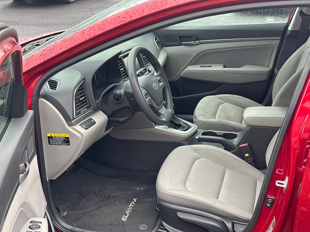 Hyundai Elantra Value Edition 6A 2017