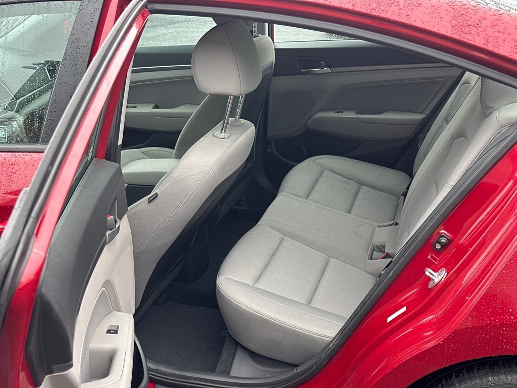 Hyundai Elantra Value Edition 6A 2017