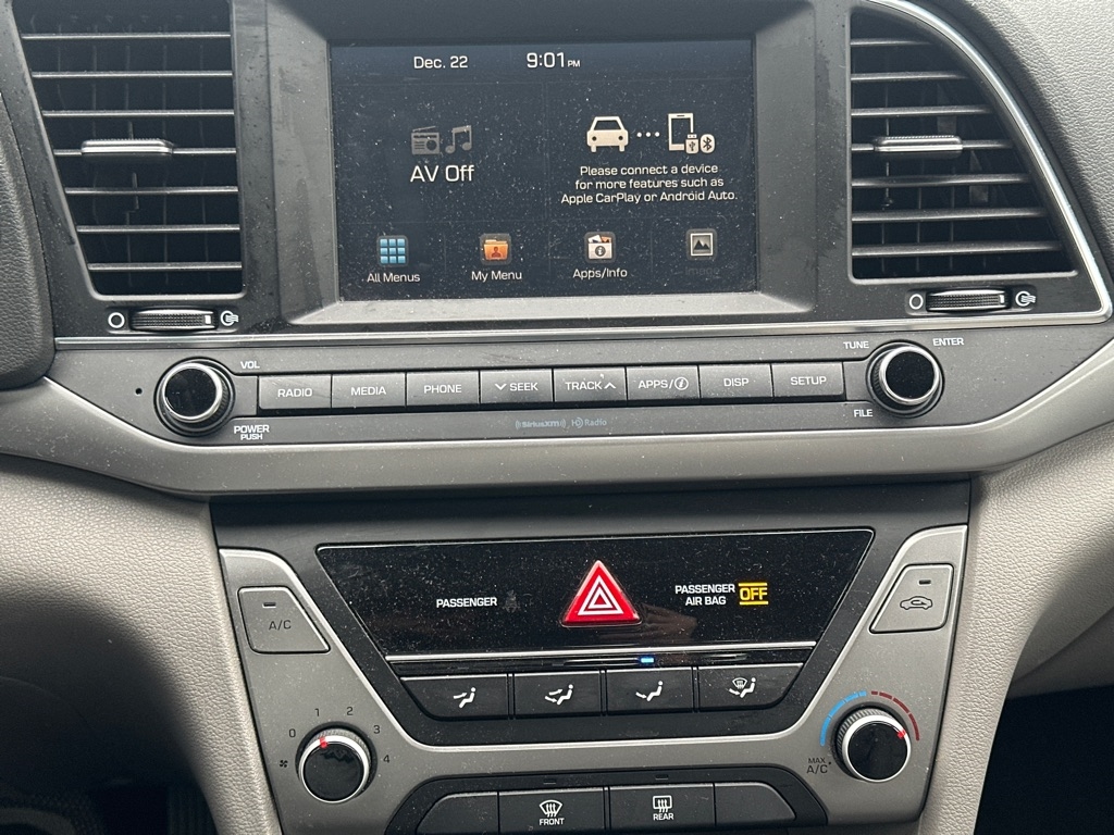 Hyundai Elantra Value Edition 6A 2017