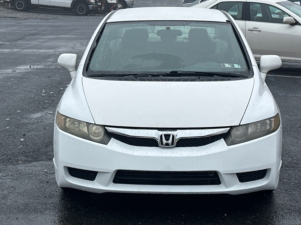 Honda Civic LX Sedan 5-Speed AT 2010