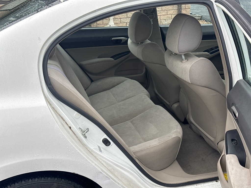 Honda Civic LX Sedan 5-Speed AT 2010